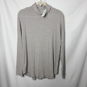 NEW with tags American Eagle Gray Ribbed Turtleneck Long Sleeve Top M